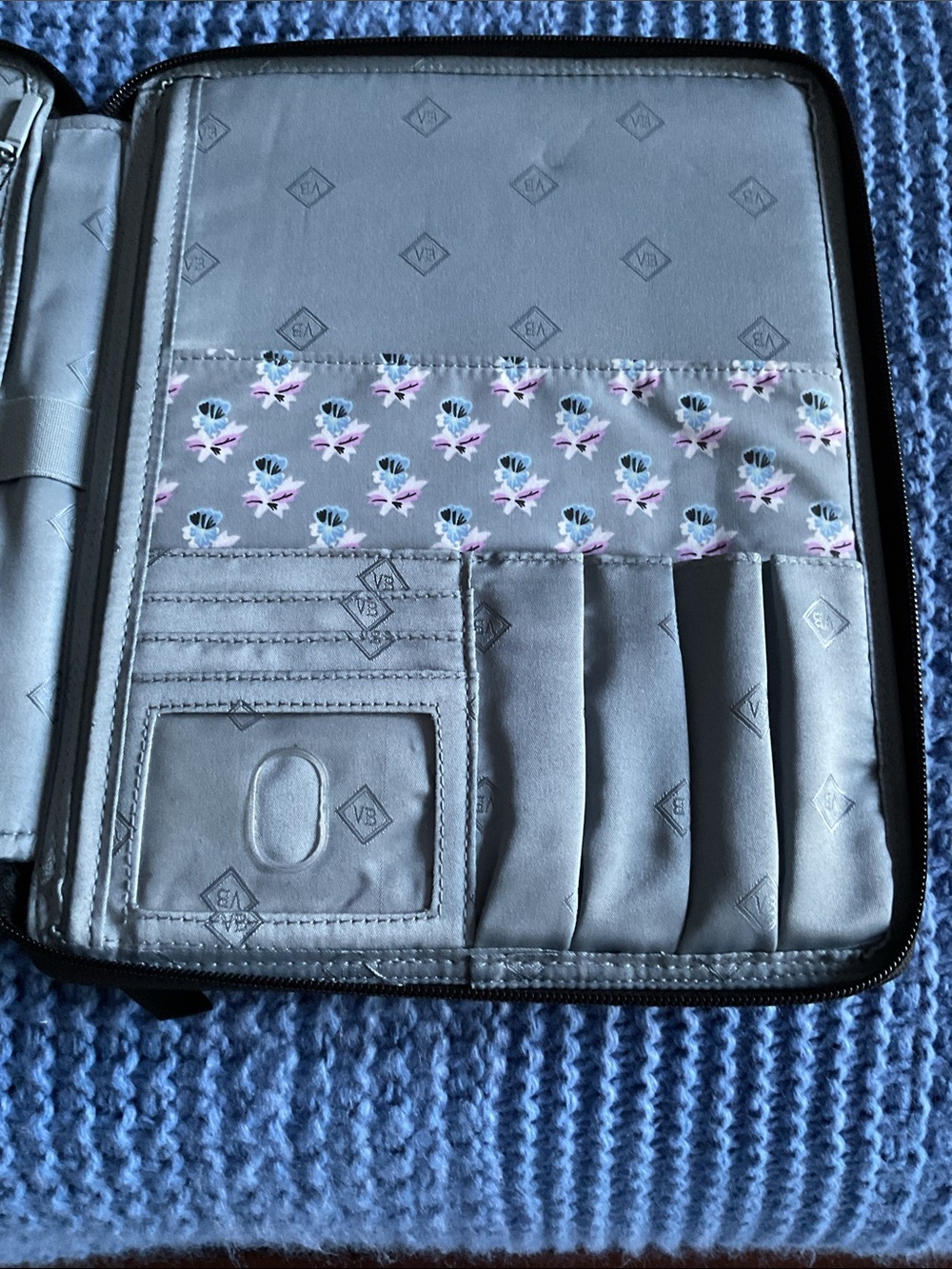 Vera Bradley Blue Floral Quilted Tablet Tamer Organizer - Picture 4 of 7